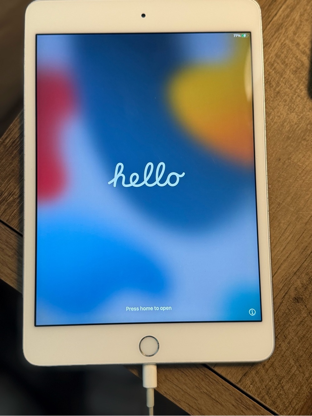 Apple iPad mini 4 128GB Wi-Fi Silver MK9P2LL/A Factory Reset Ready